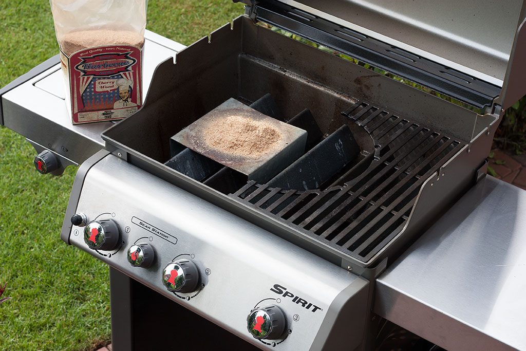Räuchern mit dem er Spirit E330 Premium GBS bigBBQ.de